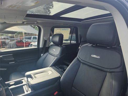 New 2025 Ford Expedition Max Platinum w/ Driver's Package image 14