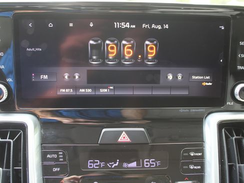 Certified 2022 Kia Sorento SX FWD image 48