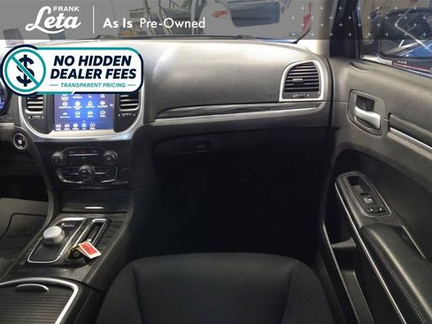 Used 2020 Chrysler 300 Touring w/ Sport Appearance Package RWD image 25