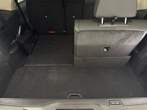 Used 2026 BMW X7 xDrive40i w/ Premium Package image 29