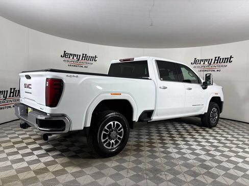 Used 2026 GMC Sierra 2500 SLT w/ SLT Convenience Package AWD/4WD image 4
