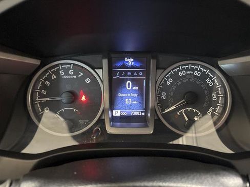 Used 2019 Toyota Tacoma SR5 AWD/4WD image 9