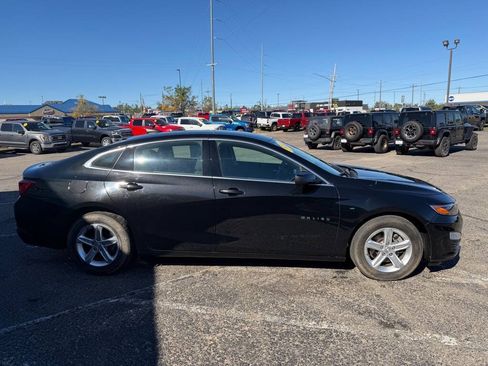 Used 2022 Chevrolet Malibu LS FWD image 6
