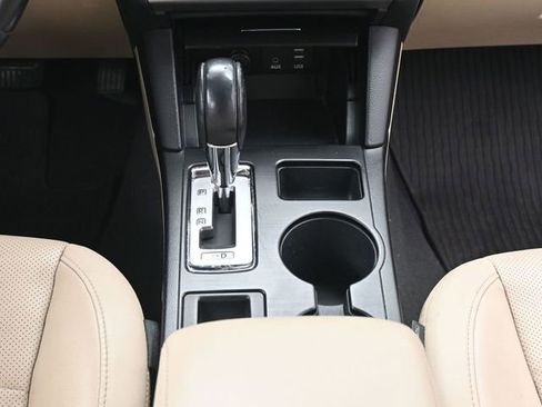 Used 2015 Subaru Outback 3.6R Limited image 28