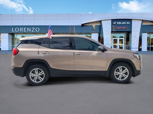 Used 2018 GMC Terrain SLE FWD image 4