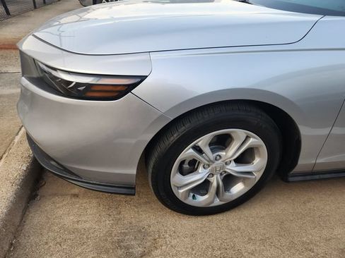 Used 2025 Honda Accord LX image 7