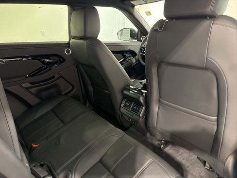 Used 2024 Land Rover Range Rover Evoque S image 27