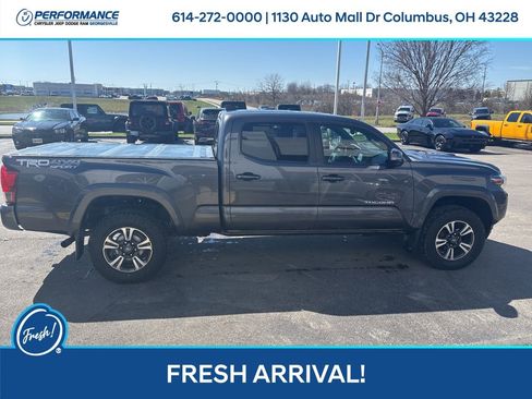 Used 2016 Toyota Tacoma SR5 image 3