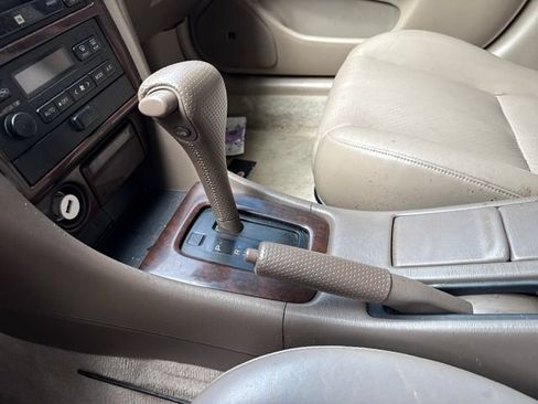 Used 2001 Toyota Camry LE FWD image 20