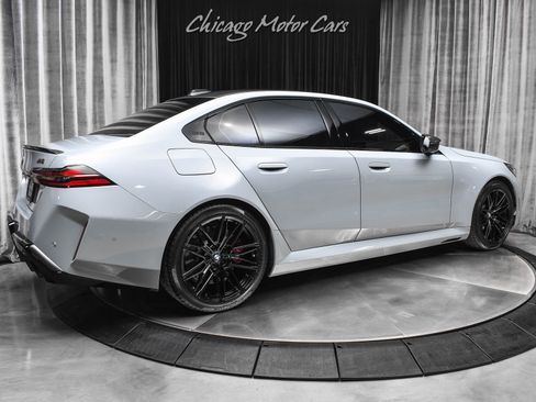 Used 2025 BMW M5 w/ Carbon Package image 5