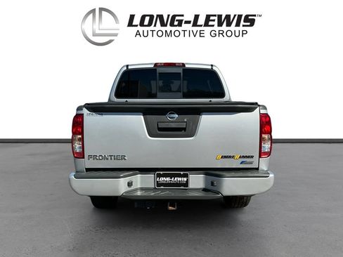 Used 2019 Nissan Frontier Desert Runner RWD image 5
