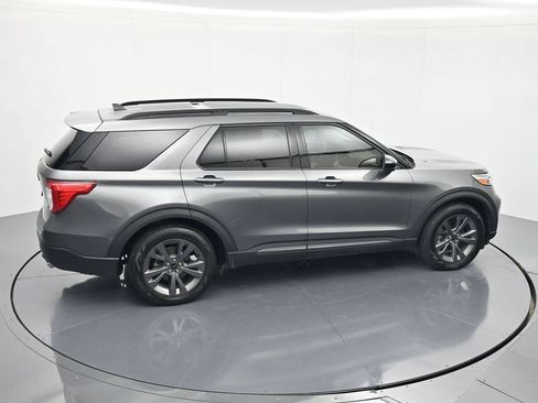 Certified 2023 Ford Explorer XLT w/ Equipment Group 202A RWD image 33