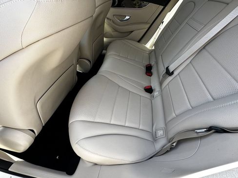 Certified 2022 Mercedes-Benz GLC 300 image 24
