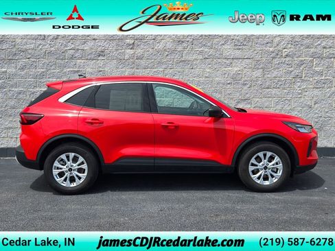 Used 2024 Ford Escape Active w/ Tech Pack #1 AWD/4WD image 6