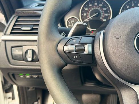 Used 2017 BMW 440i xDrive Convertible image 32