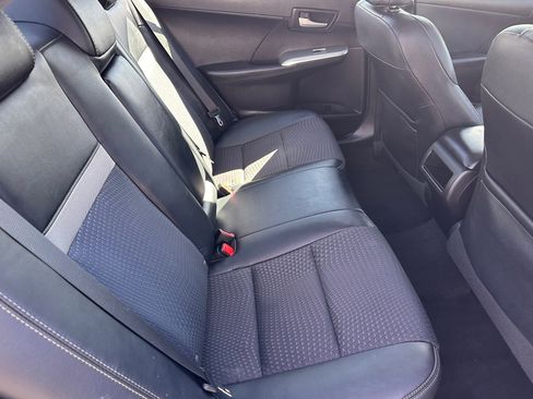 Used 2012 Toyota Camry SE image 8