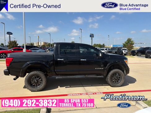 Used 2021 Nissan Titan SV w/ SV Convenience Package AWD/4WD image 14