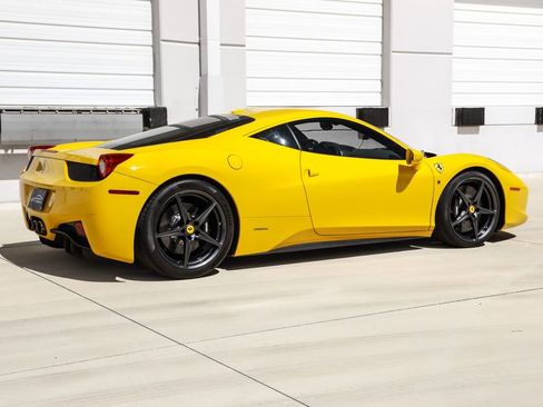 Used 2010 Ferrari 458 Italia Coupe image 4