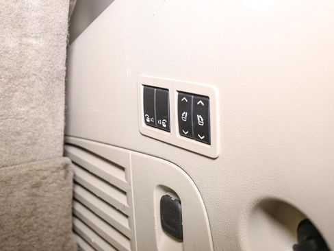 Used 2017 Cadillac Escalade Luxury image 15