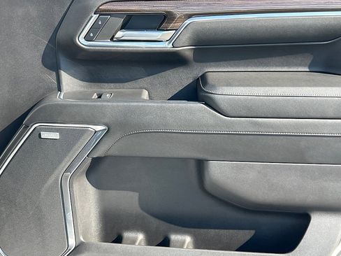 Used 2024 Chevrolet Silverado 1500 LT Trail Boss w/ Convenience Package II image 22