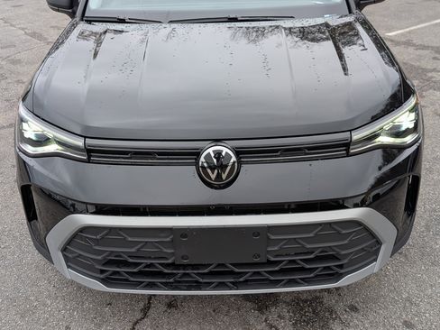 Used 2025 Volkswagen Taos S w/ Taos MDO Package image 12