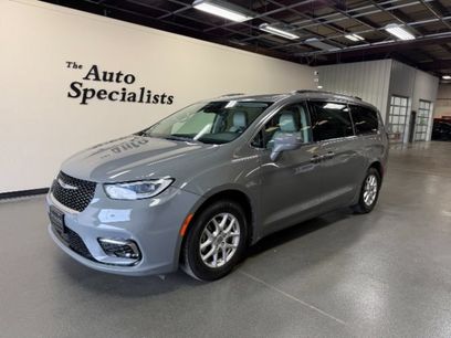 Used 2021 Chrysler Pacifica Touring-L