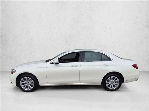 Used 2020 Mercedes-Benz E 350 4MATIC Sedan image 9