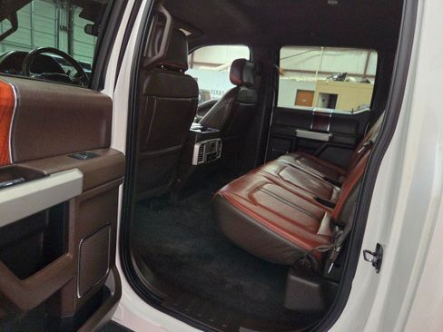 Used 2018 Ford F150 King Ranch w/ Equipment Group 601A Luxury AWD/4WD image 81