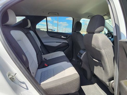 Used 2024 Chevrolet Equinox LT AWD/4WD image 15