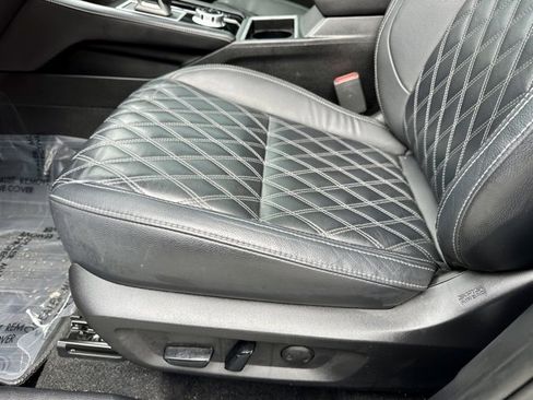 Used 2023 Mitsubishi Outlander SEL Black Edition image 15