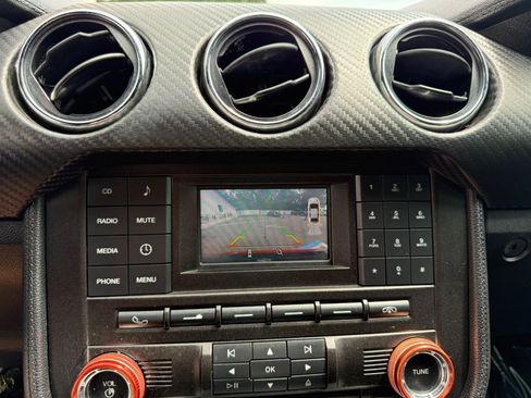 Used 2017 Ford Mustang Coupe RWD image 33