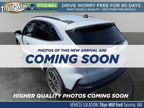 Used 2025 Ford Escape SE FWD image 4