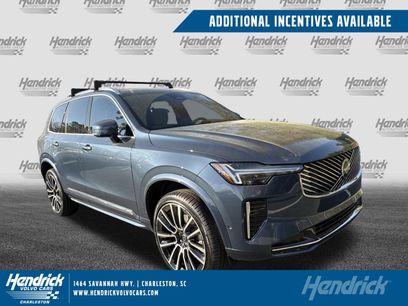 New 2026 Volvo XC90 B5 Plus w/ Protection Package Premier