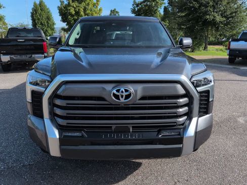 Used 2024 Toyota Tundra Limited AWD/4WD image 9