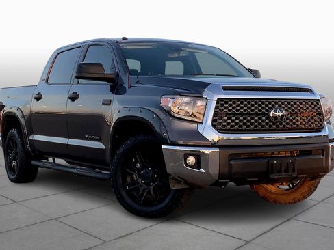 Used 2018 Toyota Tundra SR5 w/ SR5 Upgrade Package RWD image 3