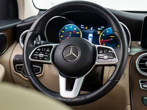 Used 2022 Mercedes-Benz GLC 300 4MATIC image 10