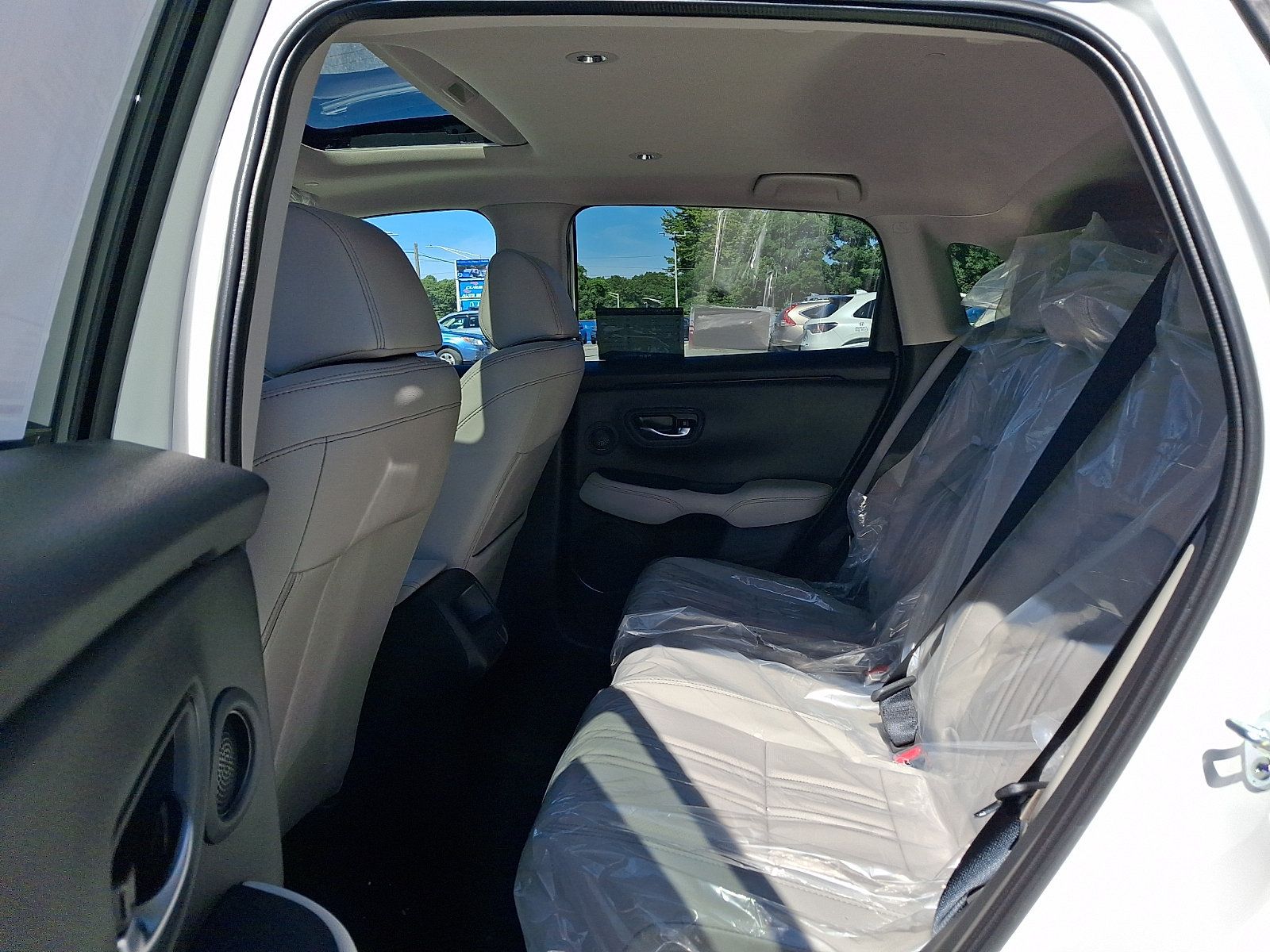 New 2027 Honda HR-V EX-L image 6