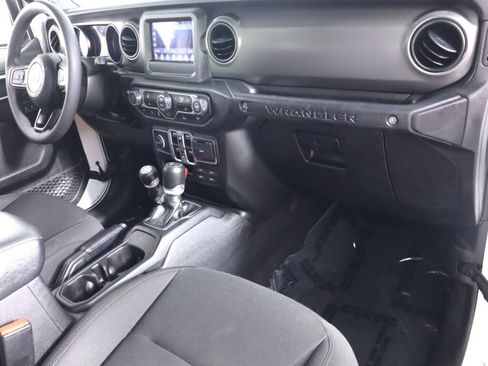 Used 2023 Jeep Wrangler Unlimited AWD/4WD image 43