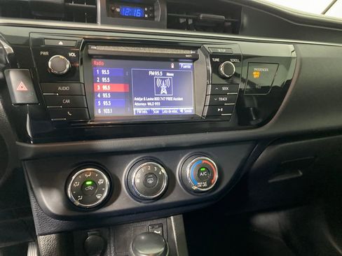 Certified 2016 Toyota Corolla L image 18