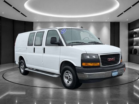 Used 2024 GMC Savana 2500 w/ Driver Convenience Package RWD image 3