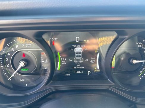 Used 2024 Jeep Wrangler Unlimited AWD/4WD image 18