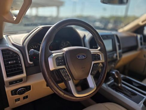 Used 2018 Ford F150 Lariat w/ Equipment Group 502A Luxury AWD/4WD image 14