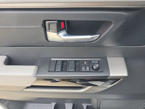 Used 2024 Toyota Sequoia Limited image 22