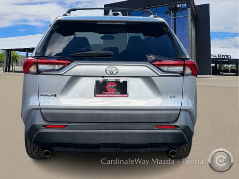 Used 2021 Toyota RAV4 LE w/ Carpet Mat Package (TMS) image 6