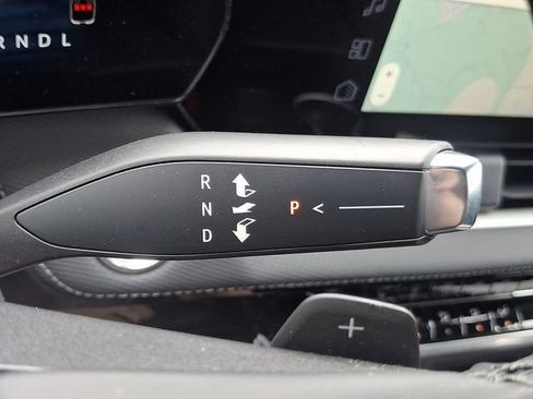 Used 2026 Chevrolet Equinox LT AWD/4WD image 17