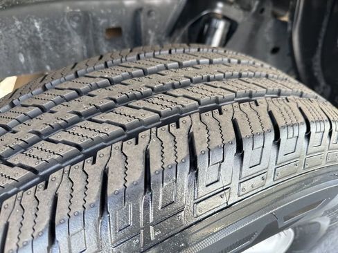 Certified 2022 Toyota Tacoma SR image 32