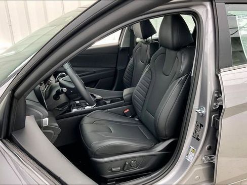 New 2026 Hyundai Elantra Limited image 12