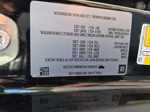 Used 2021 Chevrolet Suburban Premier w/ Premium Package AWD/4WD image 38