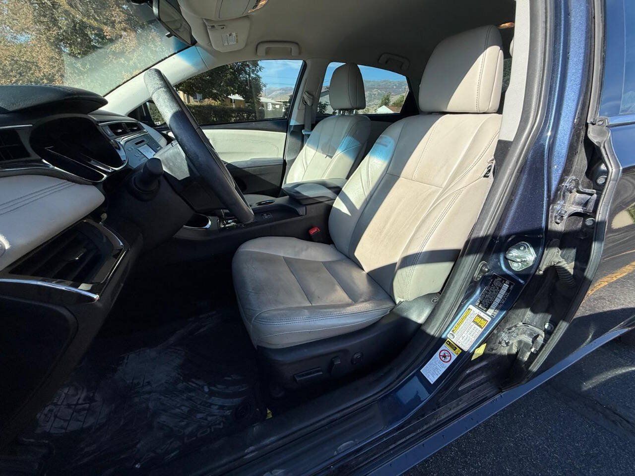 Used 2014 Toyota Avalon XLE FWD image 10
