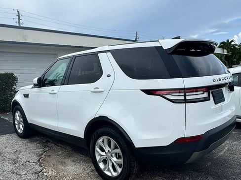 Used 2020 Land Rover Discovery SE AWD/4WD image 4